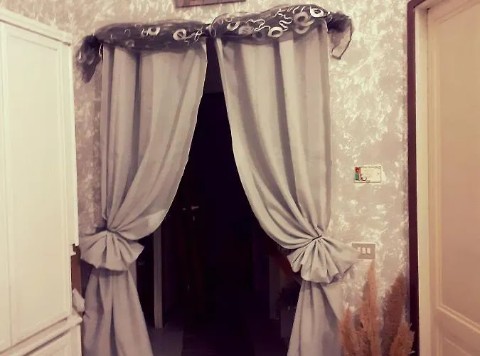 La Maison Des Caprices_ _stazione_5terre Apartment La Spezia